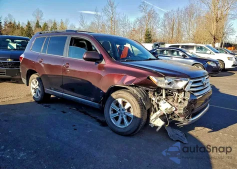 2012 Toyota Highlander Base z USA, uszkodzony, nr VIN 5TDBK3EH3CS094329